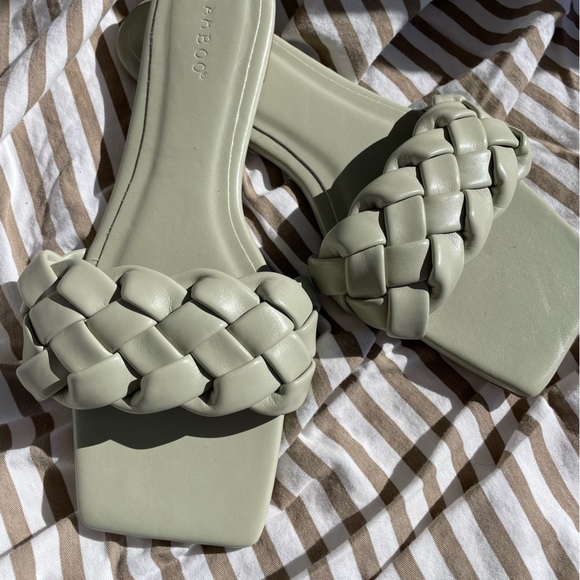 Bamboo Slides - Picture 3 of 7